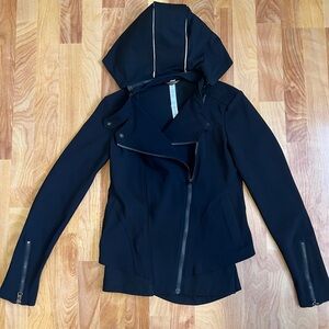 Lululemon Black Bust A Move Jacket with detachable hood sz 6